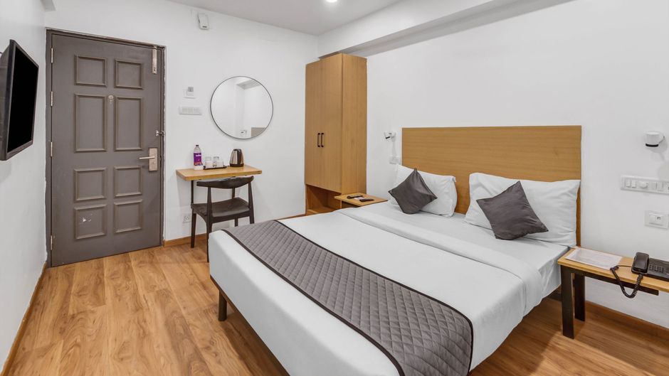 UPAR Hotels Thoraipakkam, OMR Room