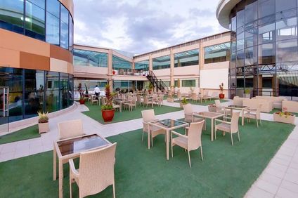 PrideInn Plaza Hotel & Conference Center