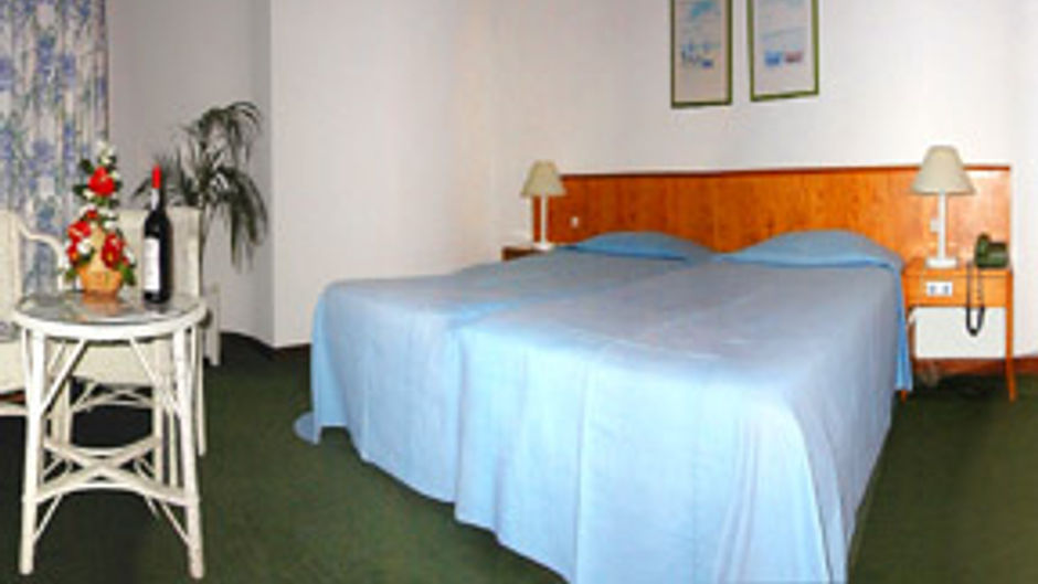 Windsor Hotel Room