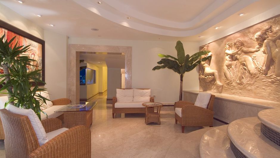 Almira Hotel Health