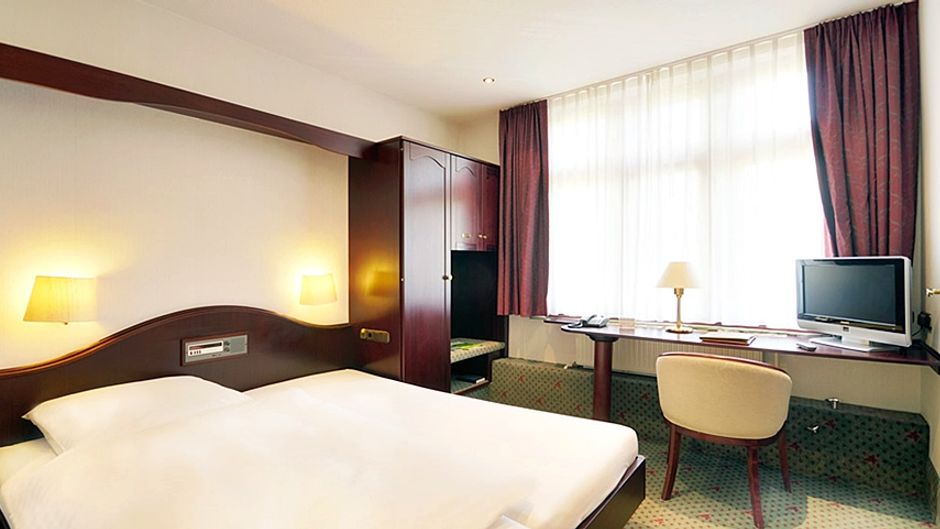 Hotel Imperial Room