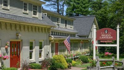 Brass Lantern Inn B&B
