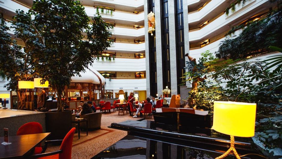 Rahat Palace Hotel Lobby