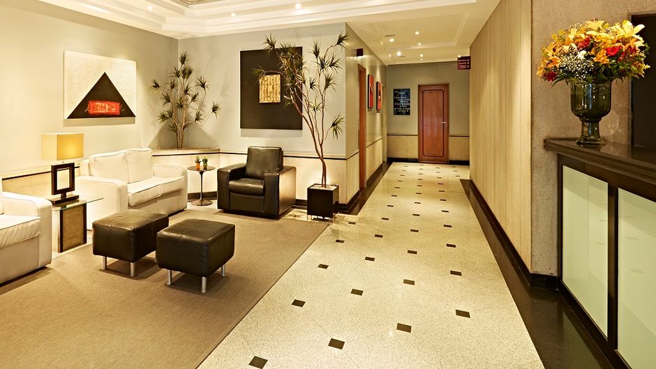 Regent Park Suite Hotel Lobby