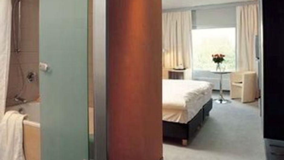 ATLANTIC Hotel Universum Room