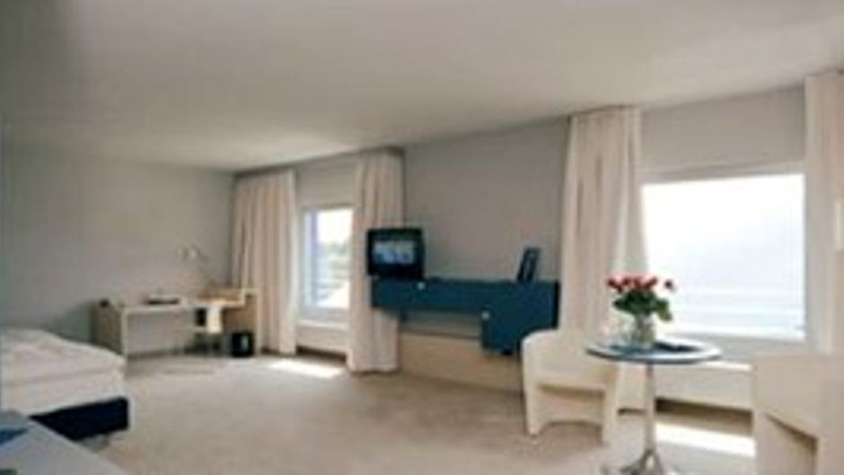 ATLANTIC Hotel Universum Suite