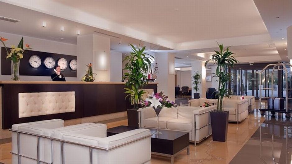 Cardinal Hotel Saint Peter Lobby