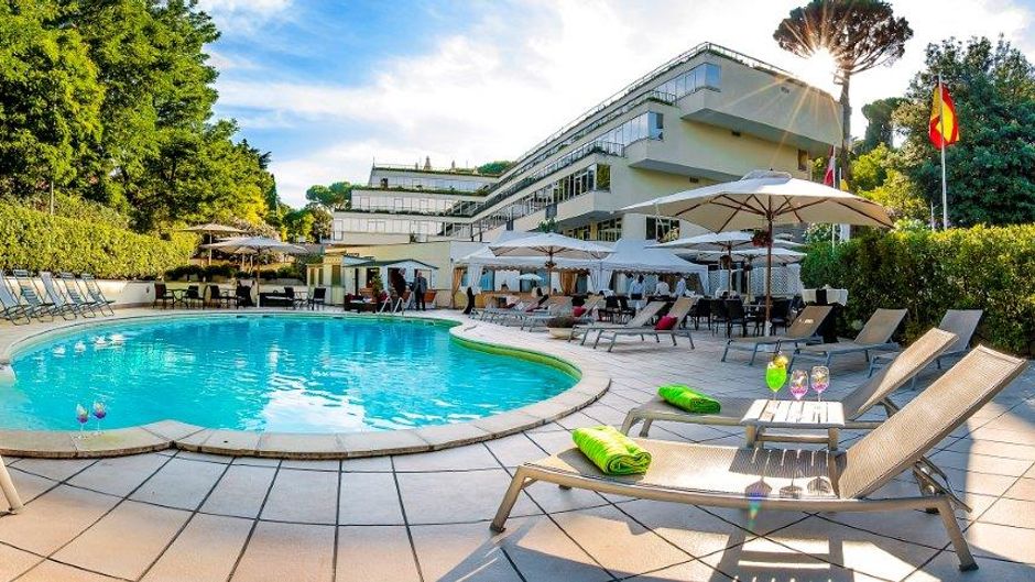 Cardinal Hotel Saint Peter Pool