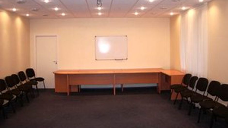 Annushka Hotel Meeting