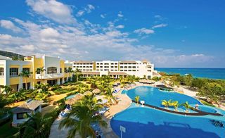 Iberostar Waves Rose Hall Beach