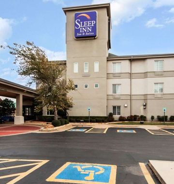Sleep Inn & Suites