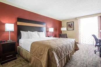 Clarion Hotel at Carowinds