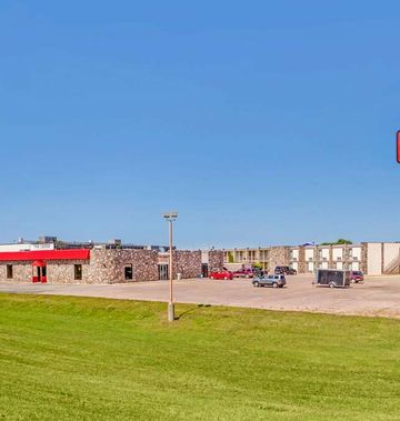 Econo Lodge Inn & Suites, Brookings
