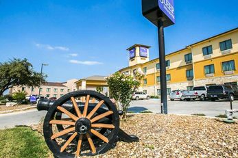Sleep Inn & Suites