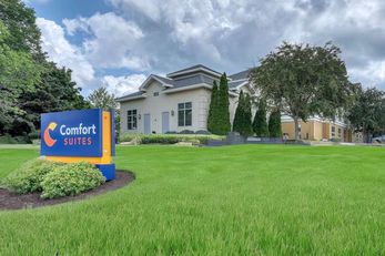 Comfort Suites