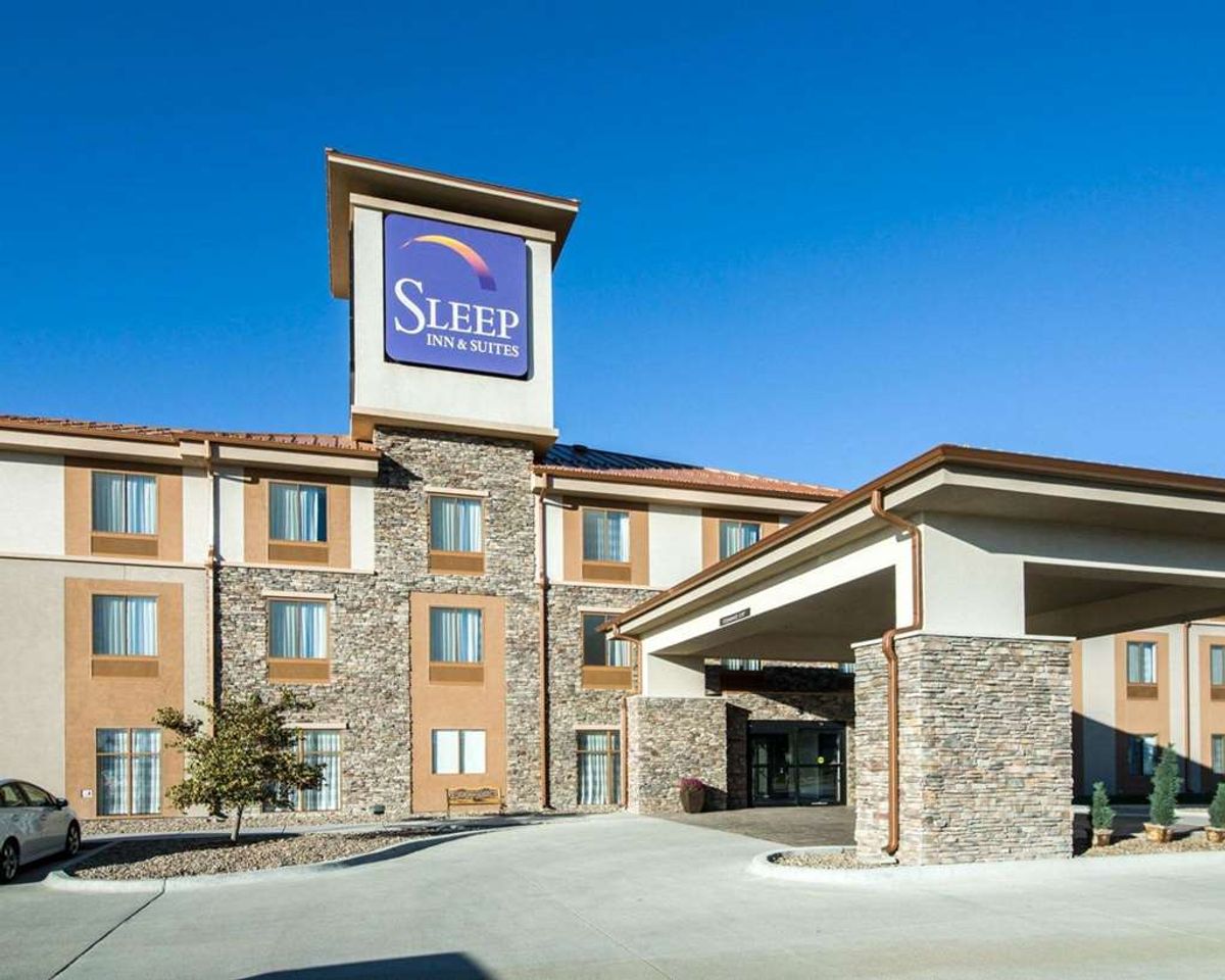 Sleep Inn & Suites- Tourist Class Norton, KS Hotels- GDS Reservation Codes:  Travel Weekly
