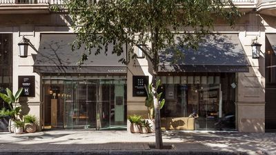 Alexandra Barcelona, Curio Collection