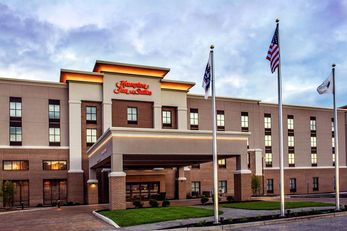Hampton Inn & Suites Foxborough