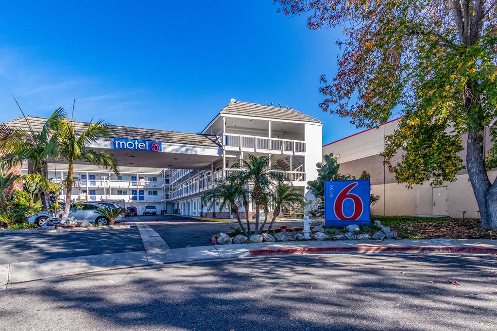 Motel 6 Fountain Valley Huntington Beach Tourist Class Fountain