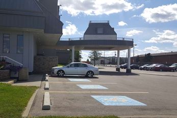 Coast West Edmonton Hotel