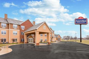 AmericInn Hotel & Suites Fulton