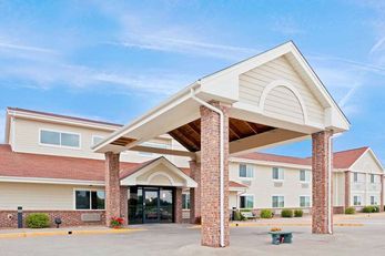 AmericInn by Wyndham, Madison SD