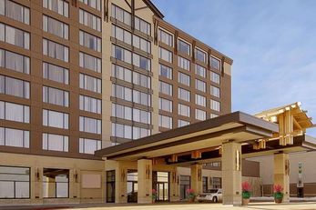 River Cree Resort & Casino