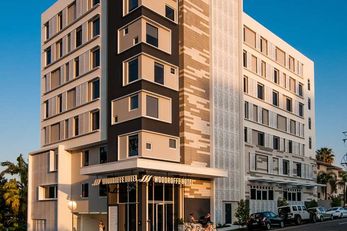 Woodroffe Hotel, Gold Coast