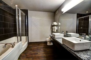 Home Inn & Suites Swift Current