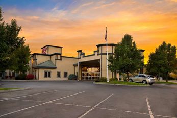 Oxford Suites-Pendleton