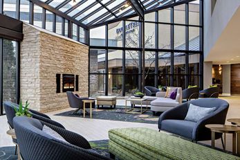 DoubleTree by Hilton Fairfield Hotel