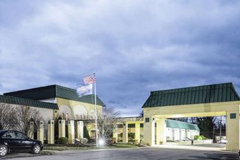 Ramada by Wyndham Indiana, PA