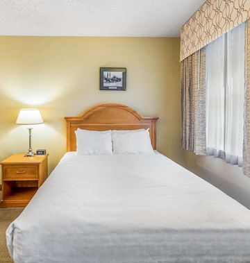 Clarion Hotel & Suites Fairbanks