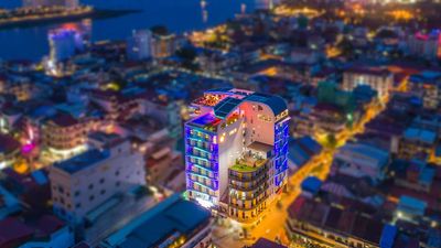 Sun & Moon Urban Hotel