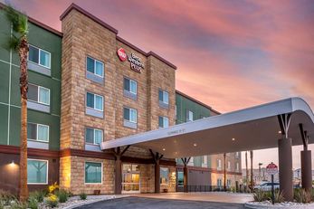 Best Western Plus Desert View Inn & Stes