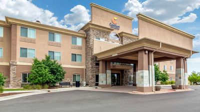 Comfort Inn & Suites Denver North