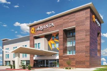 La Quinta Inn & Suites Bloomington