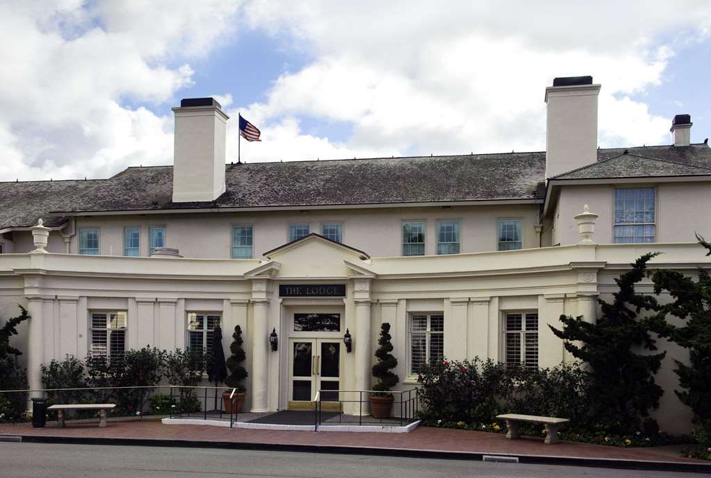 the lodge at pebble beach dress code