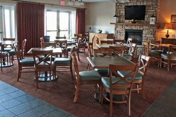Rivertide Suites Hotel
