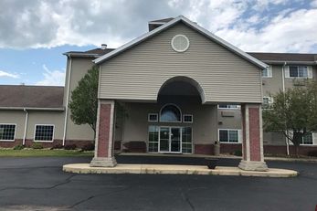 AmericInn by Wyndham Maquoketa
