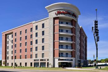 Hampton Inn by Hilton Cedar Falls