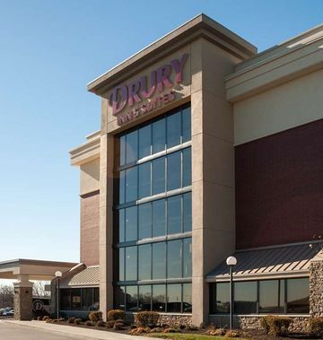 Drury Inn Suites Kansas City Airport First Class Kansas City Mo Hotels Business Travel Hotels In Kansas City Business Travel News