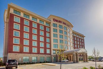 Drury Inn & Suites Iowa City/Coralville