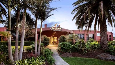 Nightcap at Seaford Hotel