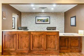 Comfort Inn DeKalb
