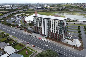 Ramada Stes by Wyndham AKL Pacific Cntr