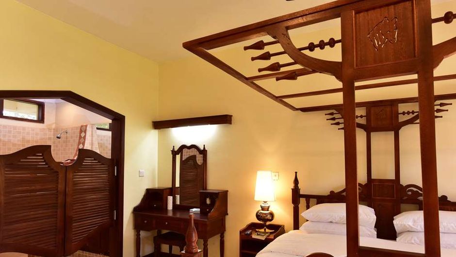 Hunters Lodge Room