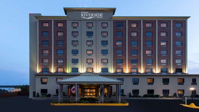 Niagara Riverside Resort BW Premier Coll