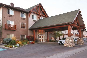 Best Western Plus Riverfront Hotel & Sts