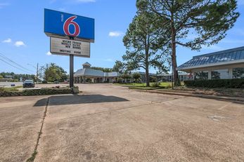 Motel 6 Kilgore TX